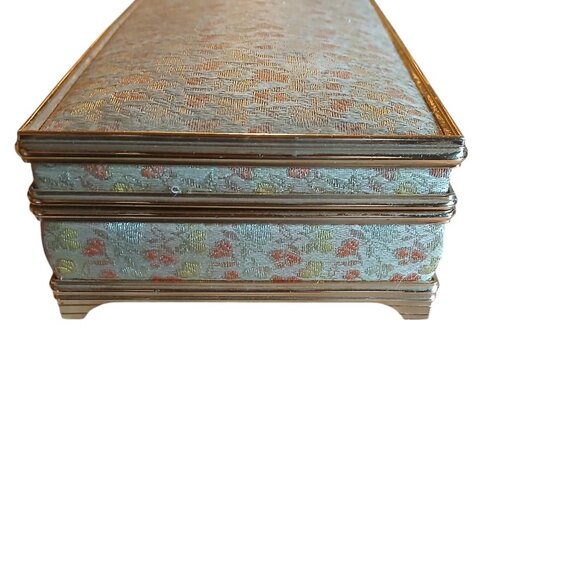 Hollywood Regency gold and rose tapestry gold tone metal jewelry box - Picture 3 of 6